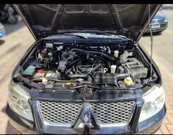 MITSUBISHI PAJERO TR4 2012