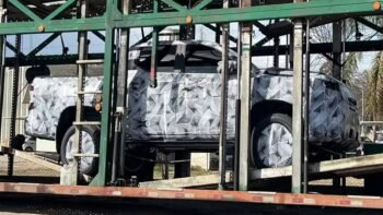 Flagra Picape Ram 1200 revela design robusto e tecnologia avançada