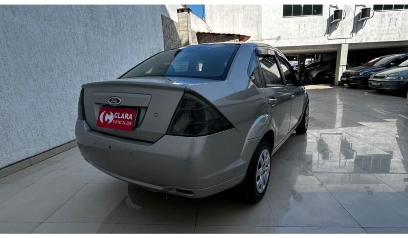 
								Usado 2011 Ford Fiesta completo									