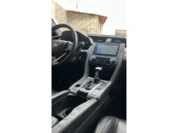 
										Usado 2018 Honda Civic completo									