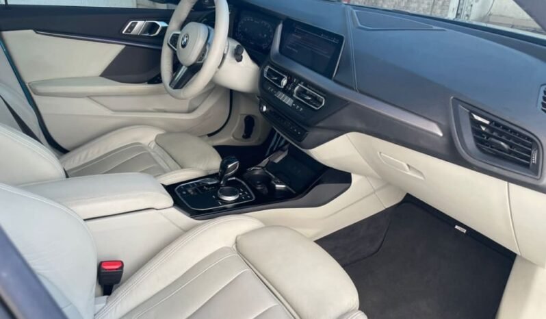 
								Usado 2021 BMW M235i completo									