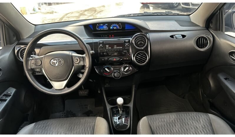 
								Usado 2020 Toyota Etios completo									