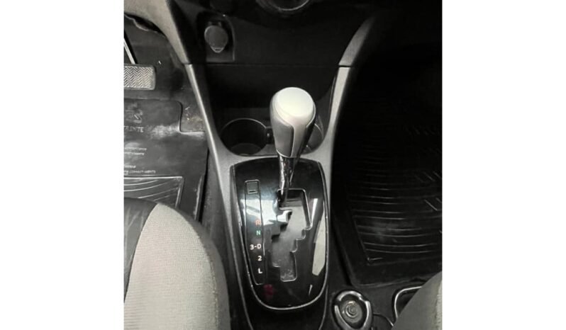 
								Usado 2020 Toyota Etios completo									