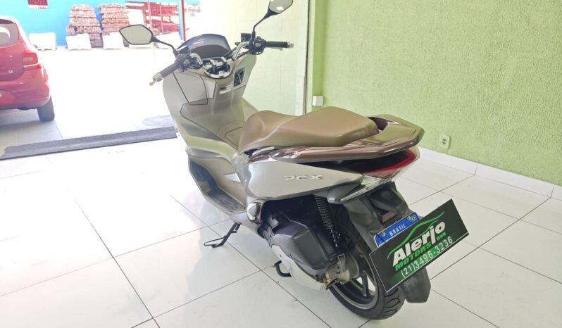 
								Usado 2022 Honda PCX completo									