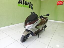 
										Usado 2022 Honda PCX completo									