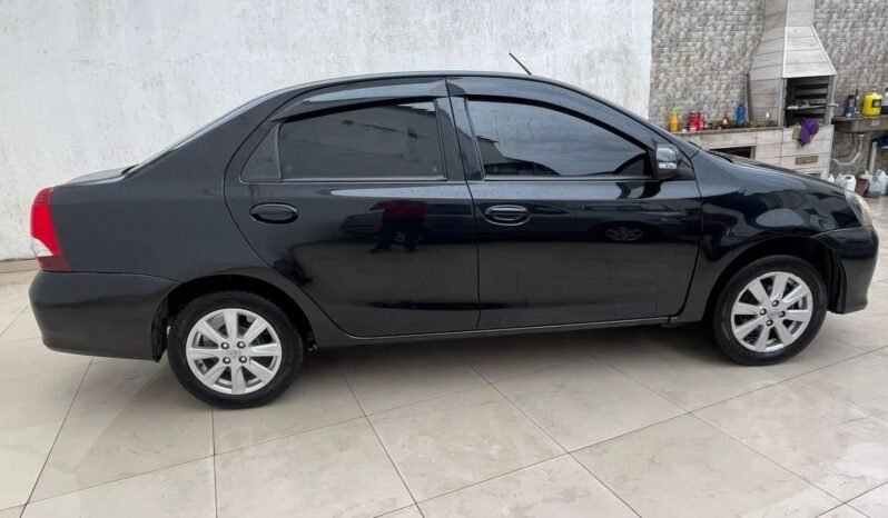 
								Usado 2020 Toyota Etios completo									