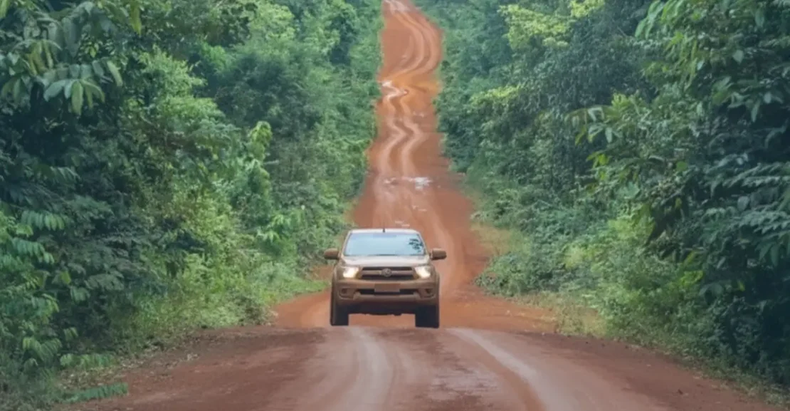 rodovia transamazonica não asfaltada: motivos e história da BR-230